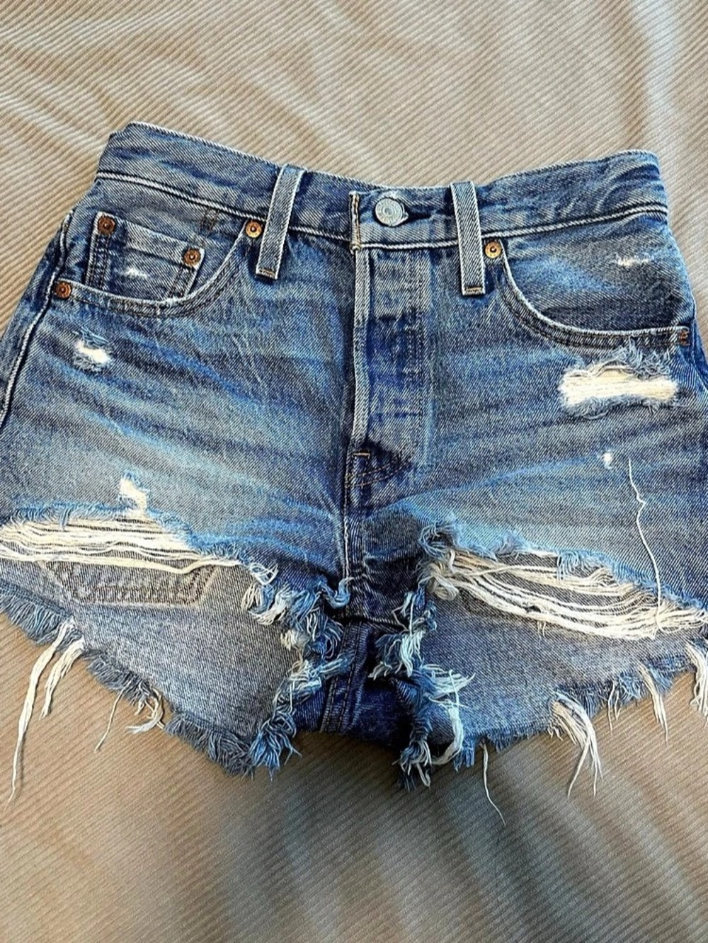 Levi's 501 Original Fit High Rise Women's Cutoff Shorts Original Fit High Rise